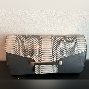 Vince Camuto Clutch ⭐️BUNDLE & SAVE ⭐️